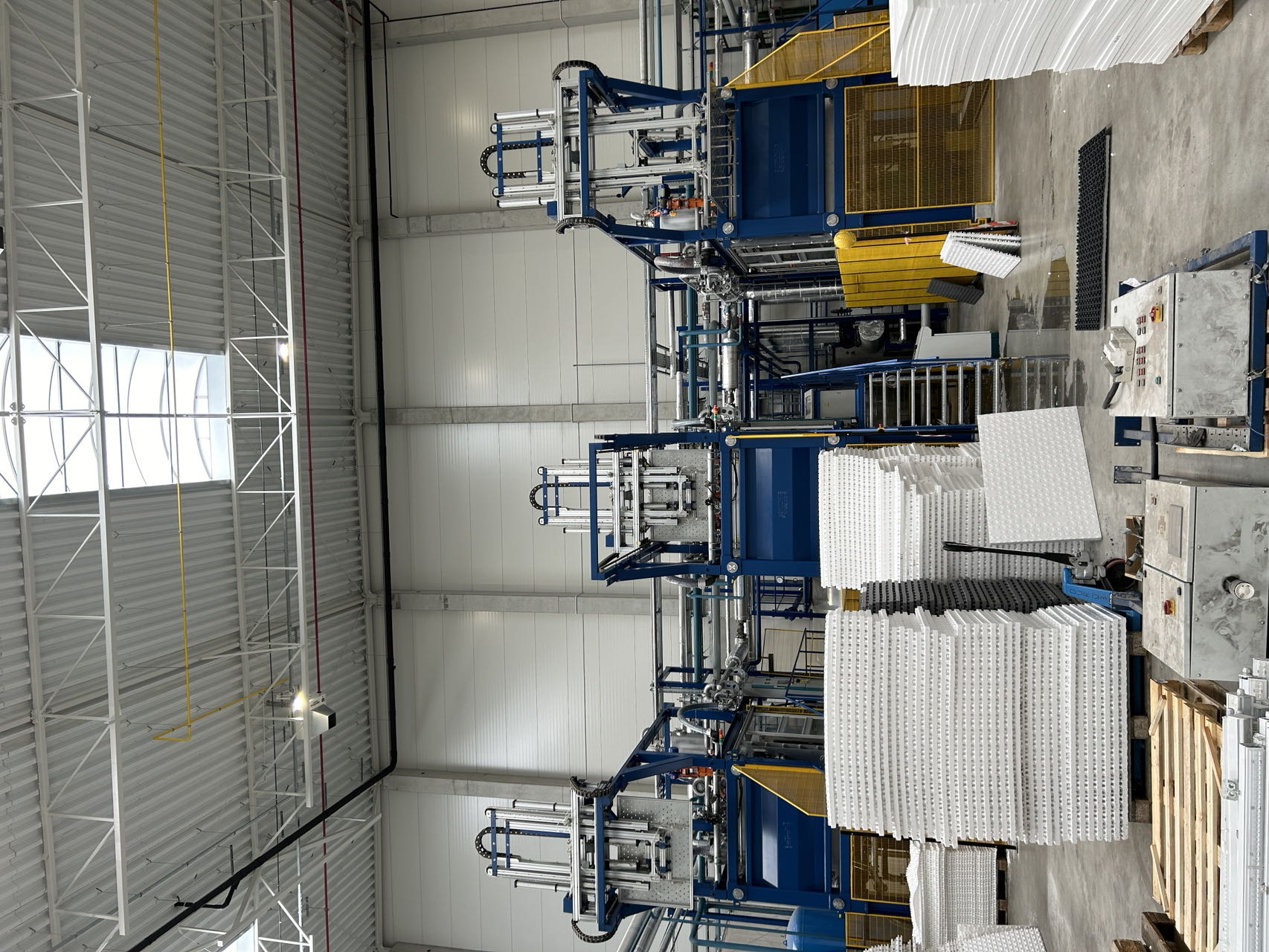 EPS machine